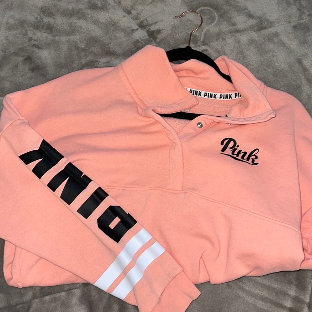 PRE OWNED VICTORIES SECRET PINK CARDIGAN SZ M